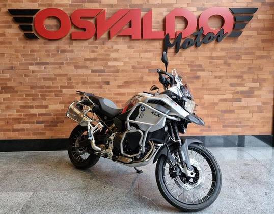 BMW F 900 GS ADVENTURE BMW F 900 GS ADVENTURE